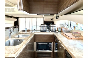 60FT (18.29M) AZIMUT
