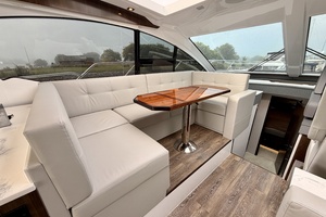 49FT (15.06M) CRUISERS YACHTS