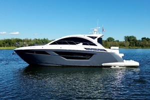 50' Cruisers Yachts 2023