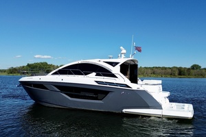 49FT (15.06M) CRUISERS YACHTS Worth Avenue Yachts