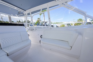 40ft Intrepid Yacht For Sale