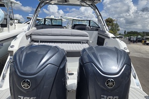 30ft Cobalt Yacht For Sale