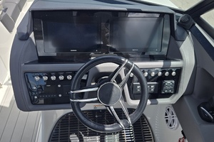 30ft Cobalt Yacht For Sale