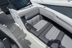 30ft Cobalt Yacht For Sale