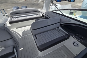 30ft Cobalt Yacht For Sale