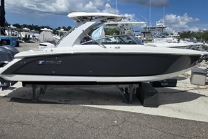 30ft Cobalt Yacht For Sale