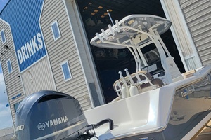 D amp D 24ft Tidewater Yacht For Sale