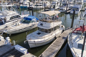 Bonjour 31ft Camano Yacht For Sale