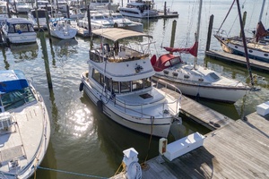 Bonjour 31ft Camano Yacht For Sale