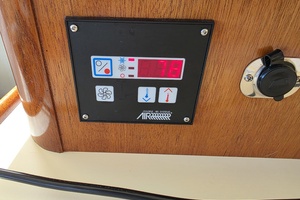 Bonjour 31ft Camano Yacht For Sale