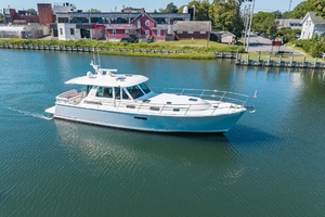 MISS MAGGIE Worth Avenue Yachts