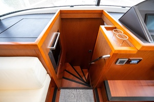 Lake House 50ft Beneteau Yacht For Sale