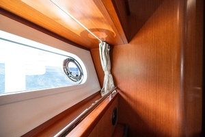Lake House 50ft Beneteau Yacht For Sale