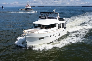 Lake House 50ft Beneteau Yacht For Sale