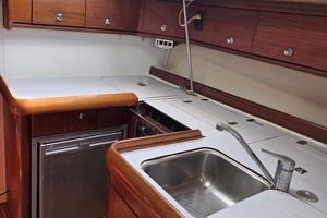 BLUE CLOUD LADY 49ft Bavaria Yacht For Sale
