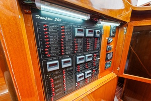 Phoenix 55ft Hampton Yacht For Sale