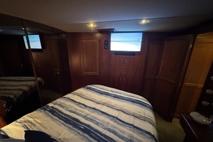RESILIENCE 53ft Ocean Yachts Yacht For Sale