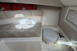 23ft Seaswirl Striper Yacht For Sale