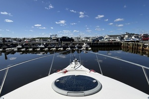 23ft Seaswirl Striper Yacht For Sale