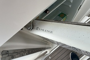 Island Time 37ft Cruisers Yacht For Sale