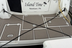 Island Time 37ft Cruisers Yacht For Sale