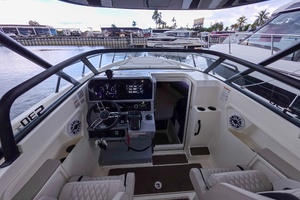 33ft Navan Yacht For Sale