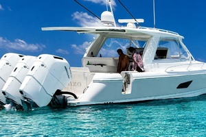 47FT (14.48M) INTREPID yacht for sale