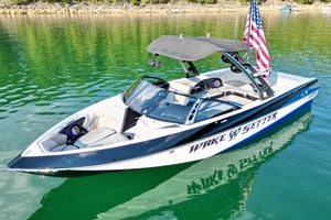 24ft Malibu Yacht For Sale