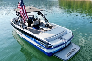 24ft Malibu Yacht For Sale