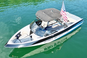 24ft Malibu Yacht For Sale
