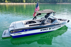 24ft Malibu Yacht For Sale