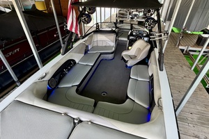24ft Malibu Yacht For Sale
