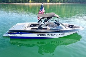 24ft Malibu Yacht For Sale