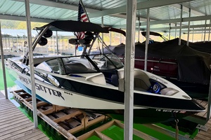 24ft Malibu Yacht For Sale