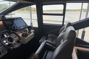 59FT (17.98M) AZIMUT