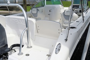 20ft Robalo Yacht For Sale