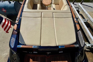 27ft Chris Craft Yacht For Sale
