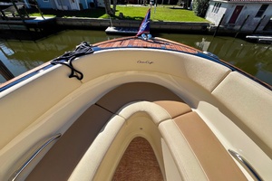 27ft Chris Craft Yacht For Sale