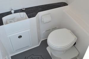 Fish Tales IV 32ft Fountain Yacht For Sale