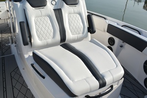 Fish Tales IV 32ft Fountain Yacht For Sale