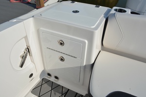 Fish Tales IV 32ft Fountain Yacht For Sale