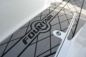 Fish Tales IV 32ft Fountain Yacht For Sale