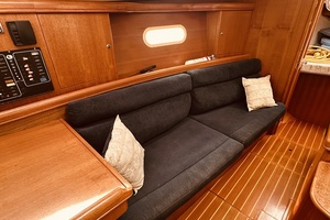 Second Life 35ft Hunter Yacht For Sale