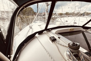 Second Life 35ft Hunter Yacht For Sale