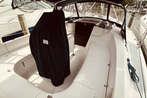 Second Life 35ft Hunter Yacht For Sale
