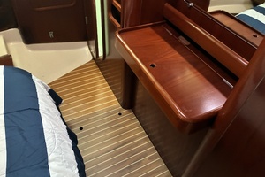 Southern Rain 44ft Beneteau Yacht For Sale