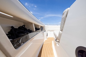 35FT (10.82M) BOSTON WHALER