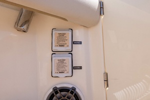 35FT (10.82M) BOSTON WHALER