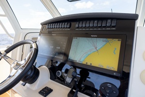 35FT (10.82M) BOSTON WHALER