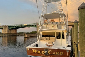 52FT (15.85M) VIKING yacht for sale